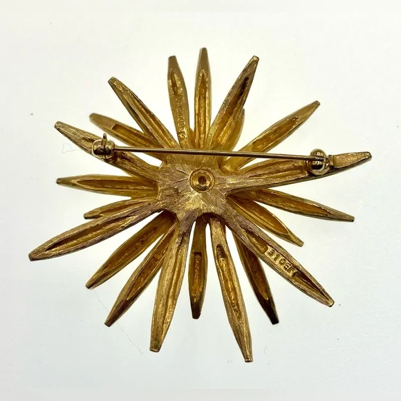 Vintage 50s Signed Boucher Gold Tone Textured Polished Starburst Brooch Pin MCM - Picture 9 of 11